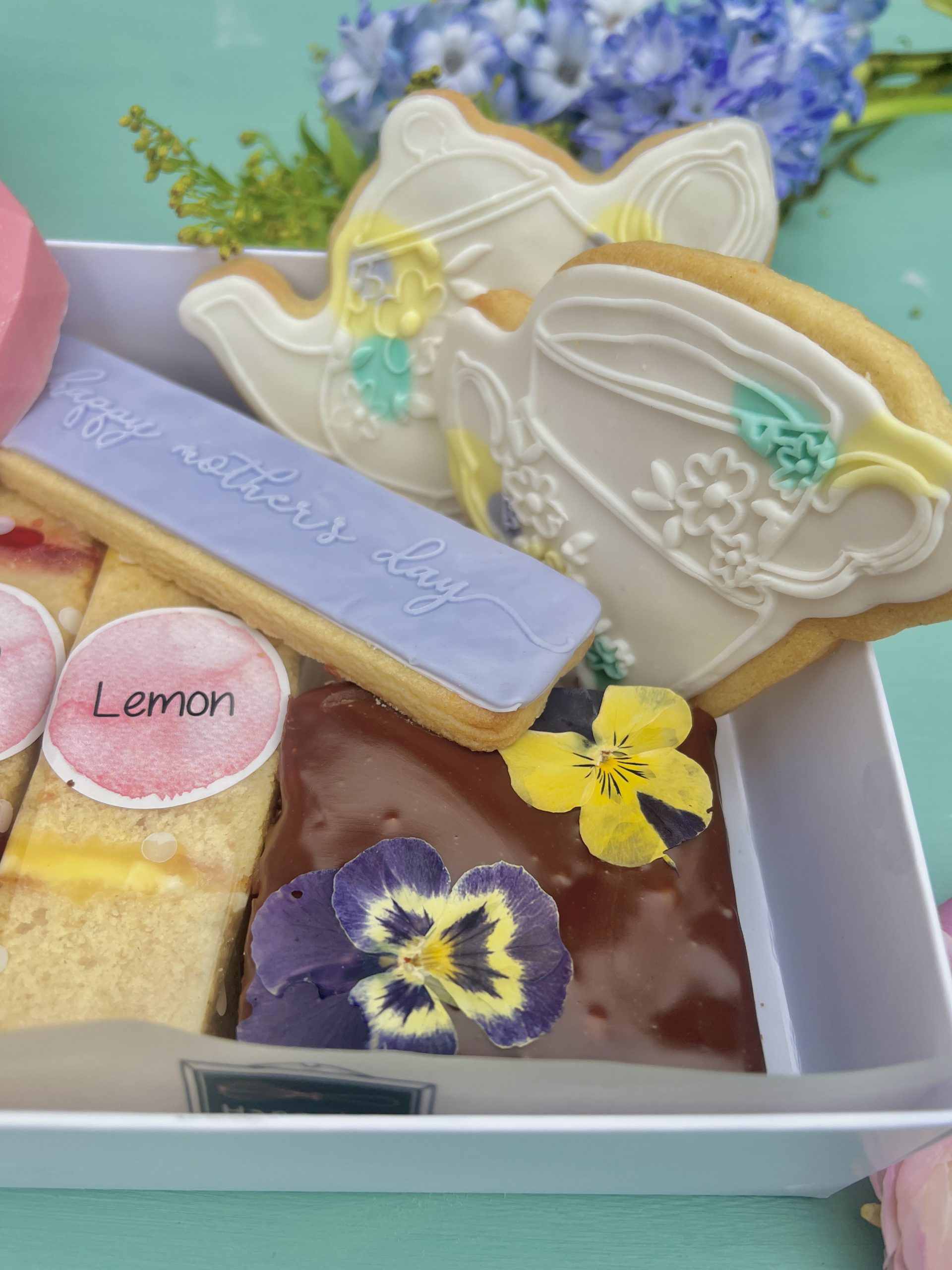 Mother's Day Gift Box - Image 6